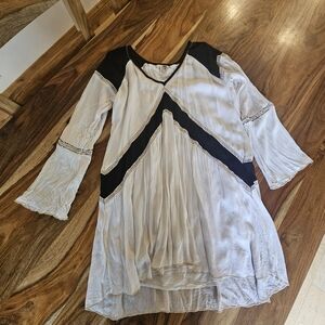 Muse Black and White V-Neck Dress